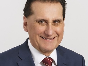 FOTObyHOFER/Christian Hofer Vizepräsident Mag.Dr. Manfred Steiner (Wiener Fußball-Verband); © WFV/FOTObyHOFER/Christian Hofer, 12.3.2023